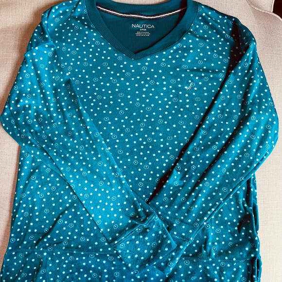 Like New. Nautica Women’s 2 piece PJ set in Teal. Size Small. - Picture 5 of 9